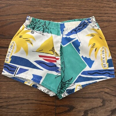 Pantalones cortos coloridos vintage para niños pequeños de 18 m palmeras veleros bloques de colores Foto 1 de 4