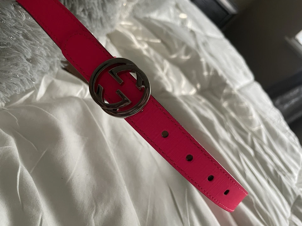 Auténtico Cinturón de Cuero Gucci Niñas Mediano Rosa Fucsia Doble G Plateado Hebilla GG Foto 1 de 1