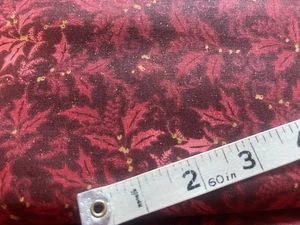 WEIHNACHTSSTECHPALME MIT GOLDBEEREN TIEFROT GLITZER BAUMWOLLSTOFF (BTY) - Bild 1 von 2