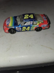 Action 2000 Chevrolet Monte Carlo #24 Jeff Gordon Dupont Charlotte 1:24 Diecast - Picture 1 of 2