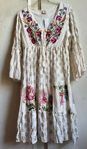 ✩BNWT! Gorgeous White Gold Embroidered Indian Cotton Tassel Tiered Tunic Dress ✩ - Picture 1 of 10