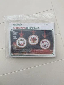 Wonder Art Weihnachtsschmuck gezählt Kreuzstich Set 5591 drei Ornamente Neu aus altem Lagerbestand - Bild 1 von 9