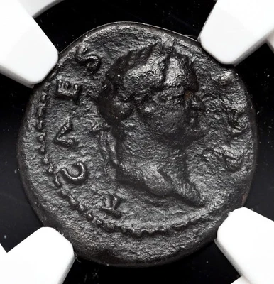 IMPERIO ROMANO. Tito, 79-81 d.C. Æ Semis, NGC Fine Foto 1 de 4