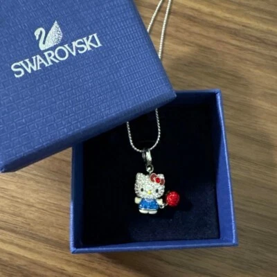 Swarovski × Hello kitty Collaboration with apple Kawaii Halskette Original un... - Bild 1 von 4