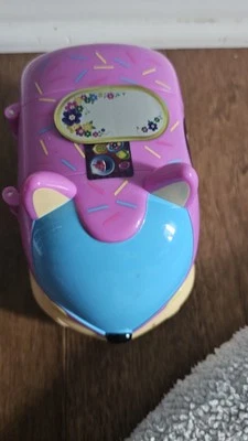 Tomy  Archamps Ritzy Roller Toy Pink Sparkle Cat Van On Wheels - Pre-Owned - Image 1 of 4