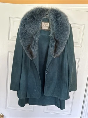 Conjunto de falda de gamuza años 60 con cuello de piel Foto 1 de 4