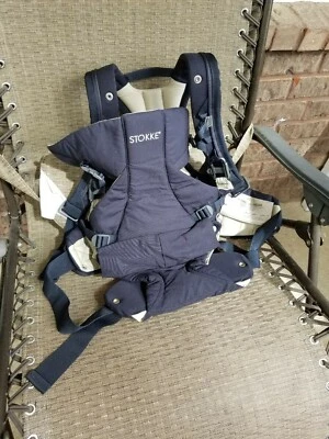 Черная передняя детская переноска Stokke MyCarrier для младенцев  - Изображение 1 из 4