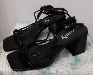 Women's Lace Up Chunky Heel Sandals Strappy Straps Ankle Wrap Heels Size 6 NIB - Picture 1 of 3