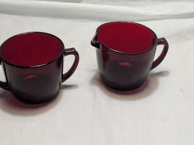 VINTAGE ANCHOR HOCKING ROYAL RUBY RED GLASS SUGAR BOWL  CREAMER SET Art Deco old - Image 1 of 4