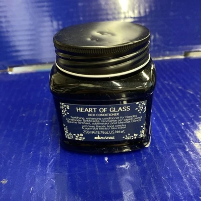 Davines Heart Of Glass Rich Conditioner 8.76 Oz - Conditioner - Image 1 of 3