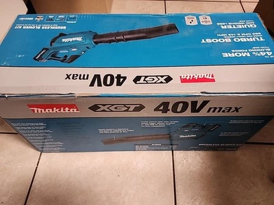 ¡Nuevo! Makita GBU01M1 40V max XGT Kit de soplador inalámbrico sin escobillas con batería de 4,0 Ah Foto 1 de 4