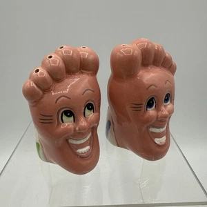 Vintage Happy Feet Salt Pepper Shaker Set Ceramic Vandor 1989 Korea Smiling - Picture 1 of 9
