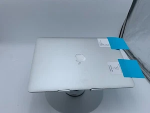 Apple Macbook Air 13" 2013 1.8 Ghz Intel core i7 8GB RAM 512GB SSD A1466 Silver - Afbeelding 1 van 6