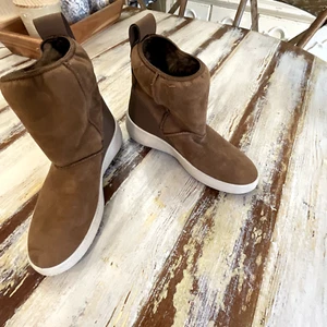 ECCO Womens Ukiuk Mid Boot Fashion Size 41 or 9.5 Cocoa Brown - Picture 1 of 8