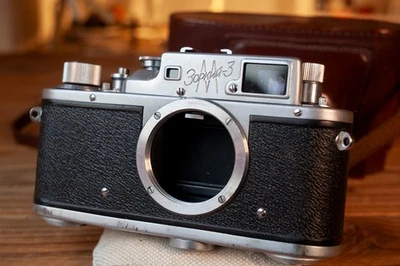 Zorki 3M Body m39 - Leica screw mount + Leather case 35mm Rangefinder Camera - Photo 1/4