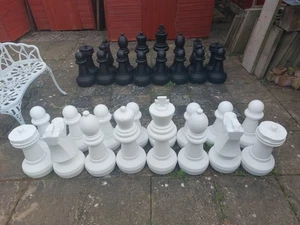 2 Foot Giant Screw able Chess Set No Board - Picture 1 of 4