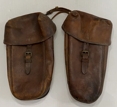 BOLSOS DE SILLÍN DOBLES DE CUERO USADOS DE COLECCIÓN CON CORREAS, HEBILLAS Y PERCHAS DE SILLÍN Foto 1 de 4