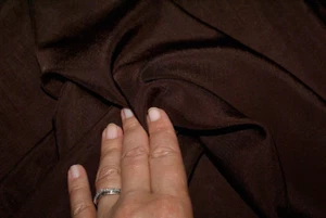 1 metro - Tela COCO Crepe De Chine, peso ligero, flujo 112 cm de ancho - Imagen 1 de 2