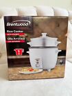 NEW! Brentwood 5 Cup Rice Cooker with Steamer Basket Accessory - Gloss White