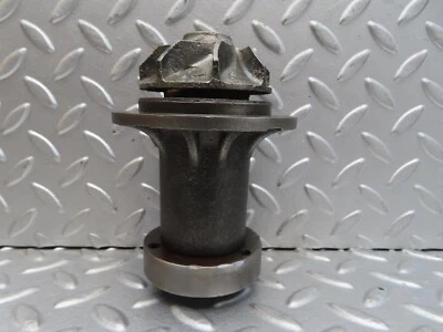 Bomba de agua Mercedes-Benz R107 450SL 1152010010 Foto 1 de 4