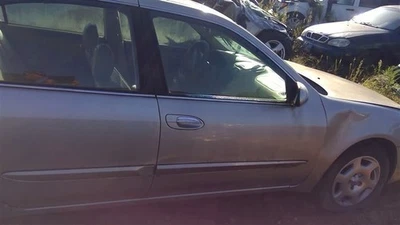 Puerta delantera derecha pasajero compatible con 02-04 Infiniti I35 215784 Foto 1 de 4