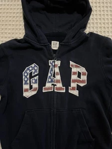 Gap Brand Boys Medium Lot Of 7 Items EUC Classic And comfortable - Picture 1 of 10