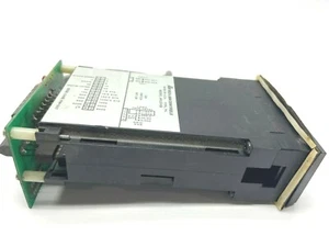 Red Lion APLSP4B0 Slave Display 4 Digits w/ ATB10000 Terminal Block - Picture 1 of 3