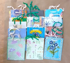 Vintage Small Assorted Gifts Bags with Glossy Finish 12 Pack New - Picture 1 of 14