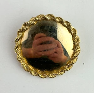 Vintage Textured Gold Tone Shield with Braid Pattern Edge Brooch Pin - Picture 1 of 2
