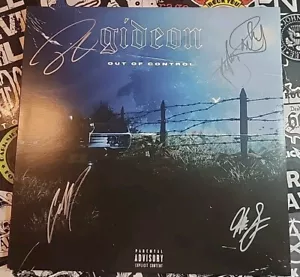 Out Of Control by GIDEON firmato autografato trasparente con LP in vinile blu neon - Foto 1 di 3