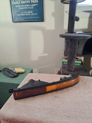 Toyota Supra 1988 conductor luz de giro delantera izquierda lámpara señal de giro parachoques  Foto 1 de 4