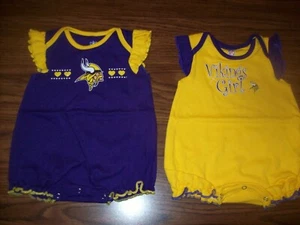 Baby Girl NFL MINNESOTA VIKINGS 2 Homecoming Bodysuits - Tamaño 24 Meses Nuevo NWT - Imagen 1 de 4