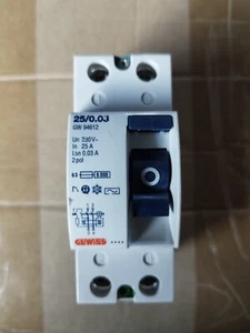 Interruttore differenziale puro GEWISS GW 94612 25W 30 MA - 2 POSTI - Picture 1 of 5