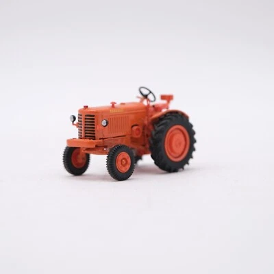 Model Tractor Renault R 3042 1950 Orange - Universal Hobbies - 1:43 - Image 1 of 4