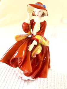 Royal Doulton Pretty Ladies " TOP O THE HILL " Figurine HN 1834 Ex Condition - Picture 1 of 9