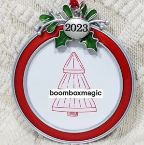 MARCO DE FOTOS ADORNO ÁRBOL DE NAVIDAD 2023 - Arañazos CÍRCULO MUÉRDAGO ROJO - Imagen 1 de 19