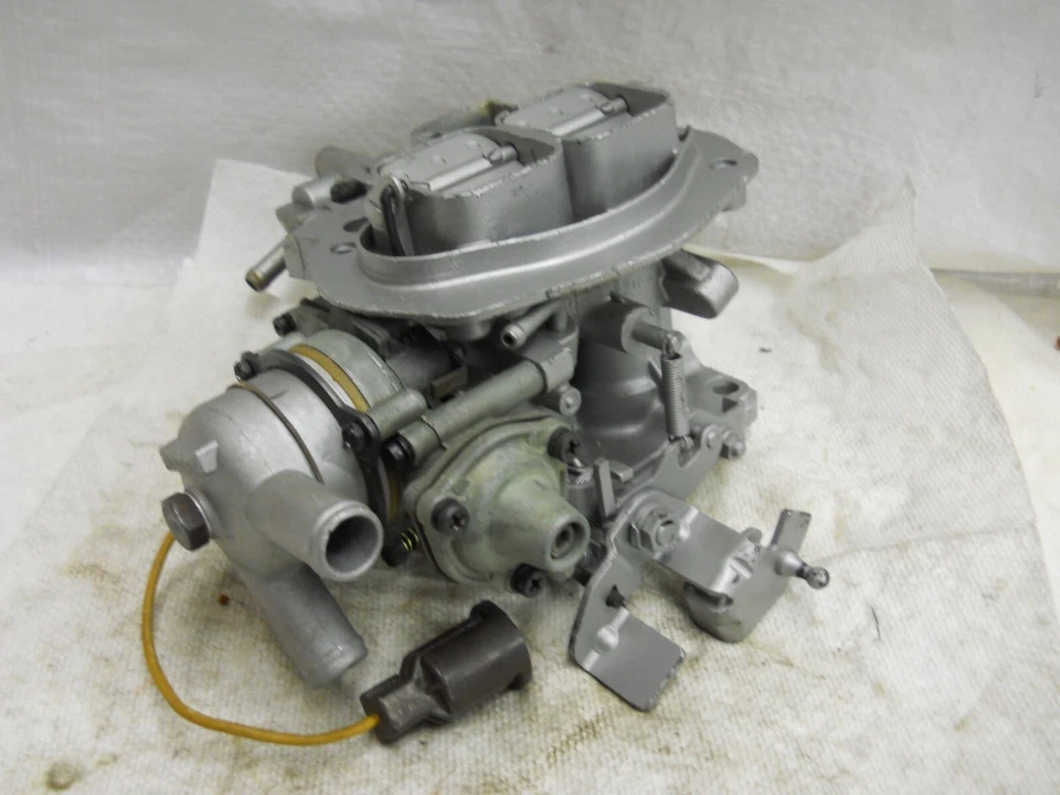 holley 2bbl. R7609 1974 ford/mercury pass. 122" 4cyl. pinto/Bobcat Foto 1 de 4