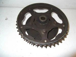HONDA VF500c V30 500 MAGNA REAR SPROCKET AND CARRIER - Picture 1 of 2