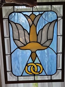 Vintage weiße Taube verschlungene Goldringe Buntglasscheibe hängend 10,75" x 14" - Bild 1 von 10