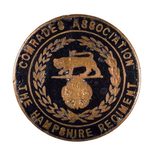 Antique Old The Hampshire Regiment Old Comrades Association Enamel Lapel Badge - Picture 1 of 2