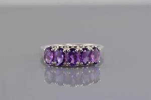 Anillo de banda de corazón acentuado amatista púrpura corte ovalado plata esterlina de 7 mm talla 925 - Imagen 1 de 7