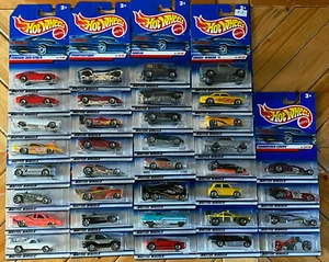 2000 Hot Wheels First Editions Full Set of 36 CARS International Cards VHTF NIP - Picture 1 of 9
