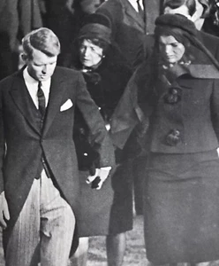 "THE TORCH IS PASSED" DEATH OF A PRESIDENT JFK MEM BOOK - Picture 1 of 12