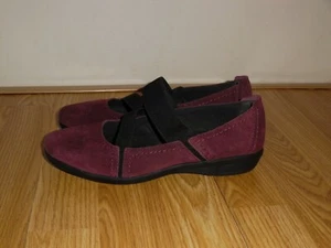 MINT Clarks Women's Size US 7 M Mary Janes Suede Maroon Shoes Black Straps - Picture 1 of 4