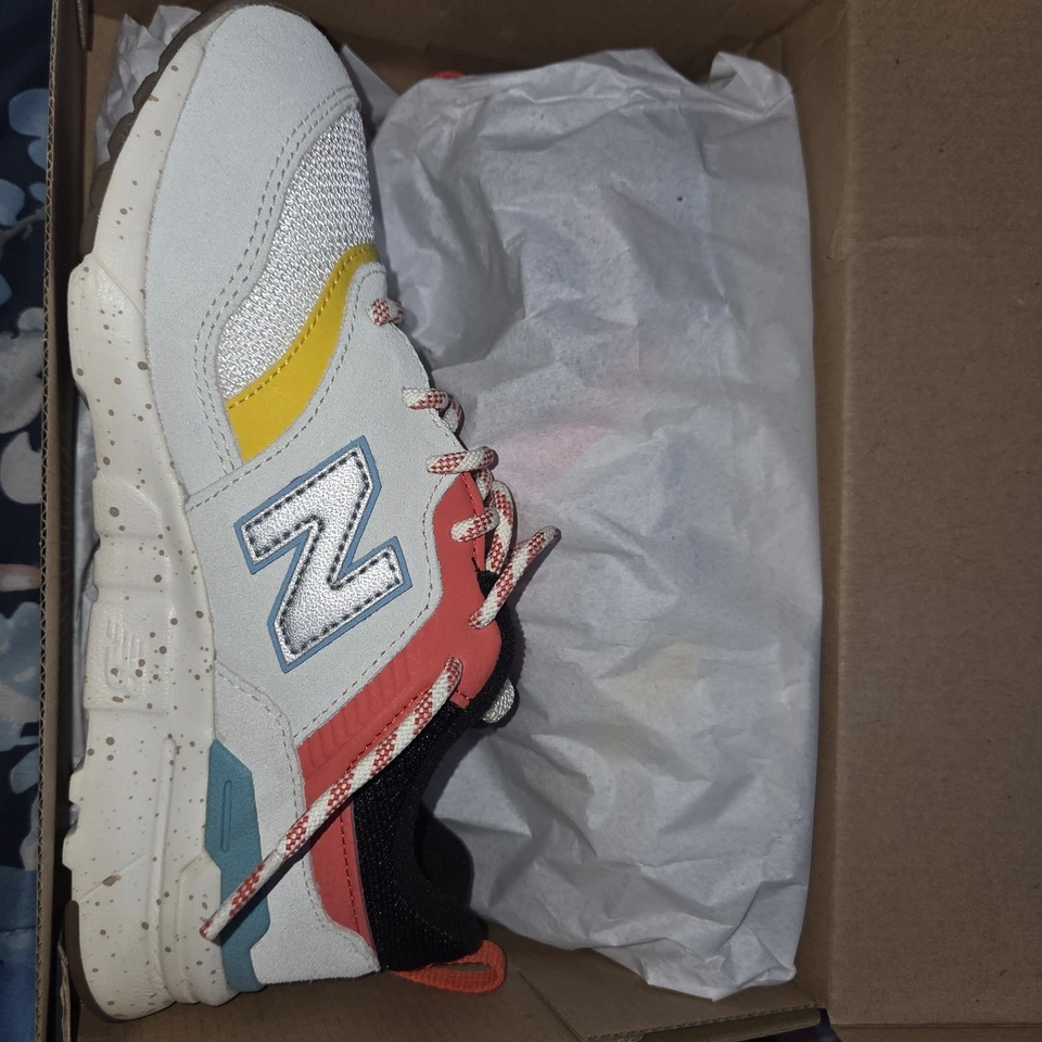 New Balance 997H infantil TAMANHO 3 - Imagem 1 de 4
