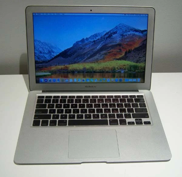 Apple MacBook Air 13