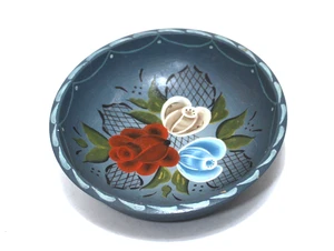 Ciotola vintage in legno rosmato blu con fiori arte popolare - Foto 1 di 6