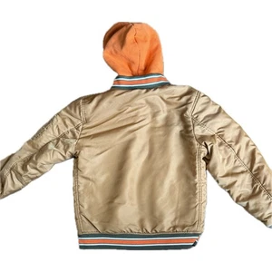 Chicos Jóvenes 10-12 Bomber Chaqueta con Capucha. Pequeña reparación. Puede ser reversible. - Imagen 1 de 6