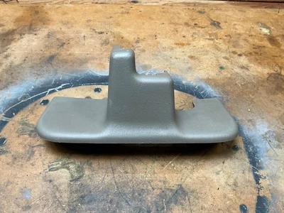 Cinturón de seguridad central Ford OEM Excursion segunda fila cubierta de piso bisel pergamino tostado Foto 1 de 4