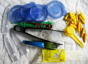 Lot of plastic kitchen items Scoops Corn holders tongs tooth pics Glad Lids ties - Picture 1 of 3